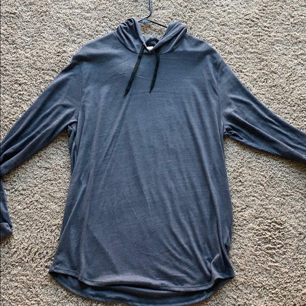 Lightweight hoodie long sleeve shirt